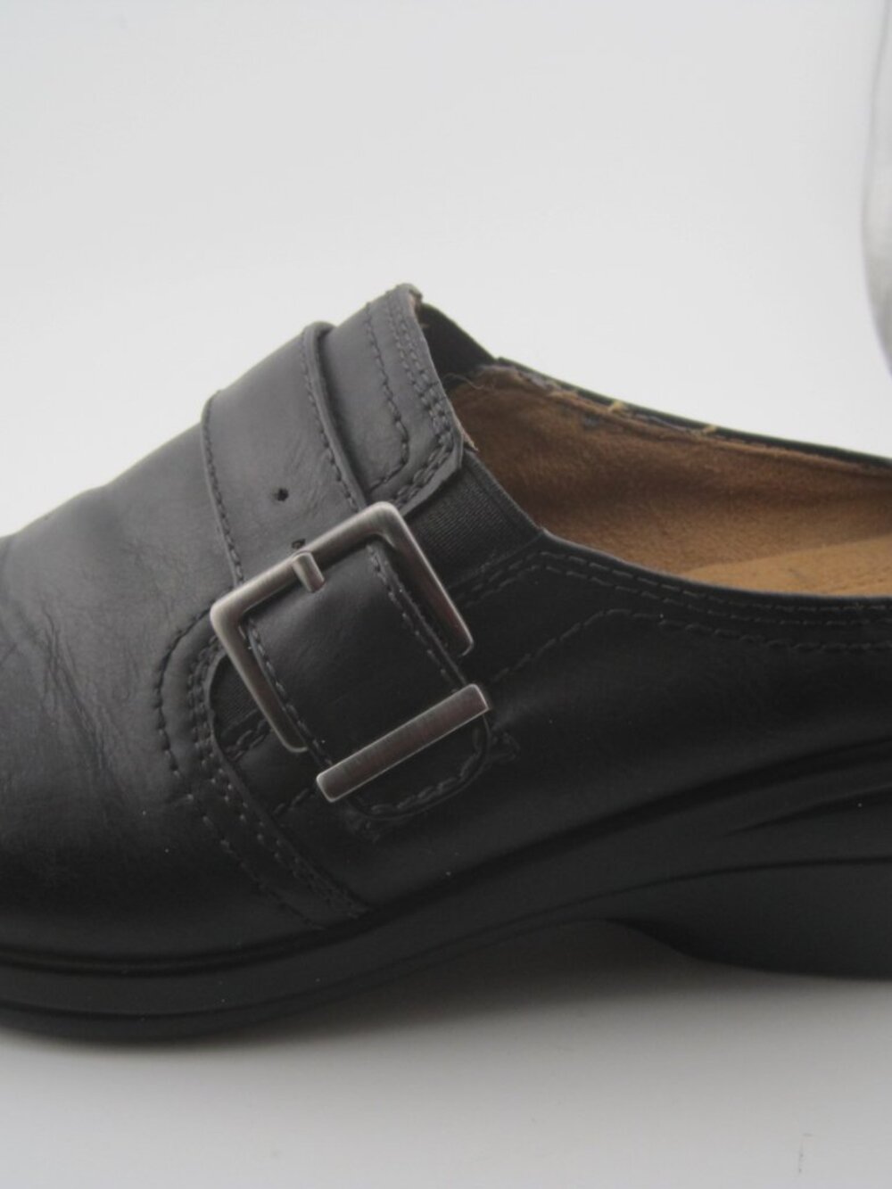 Naturalizer Women's Size 7 Black Leather Slip On Adjustable Strap Linton Clogs - Picture 2 of 10